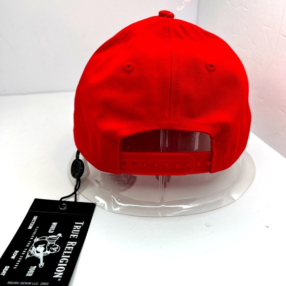 TRUE RELIGION CAP/HAT, RED HORSESHOE LOGO EMBROIDERED IN SILVER, ADJ. STRAP - Picture 3 of 8
